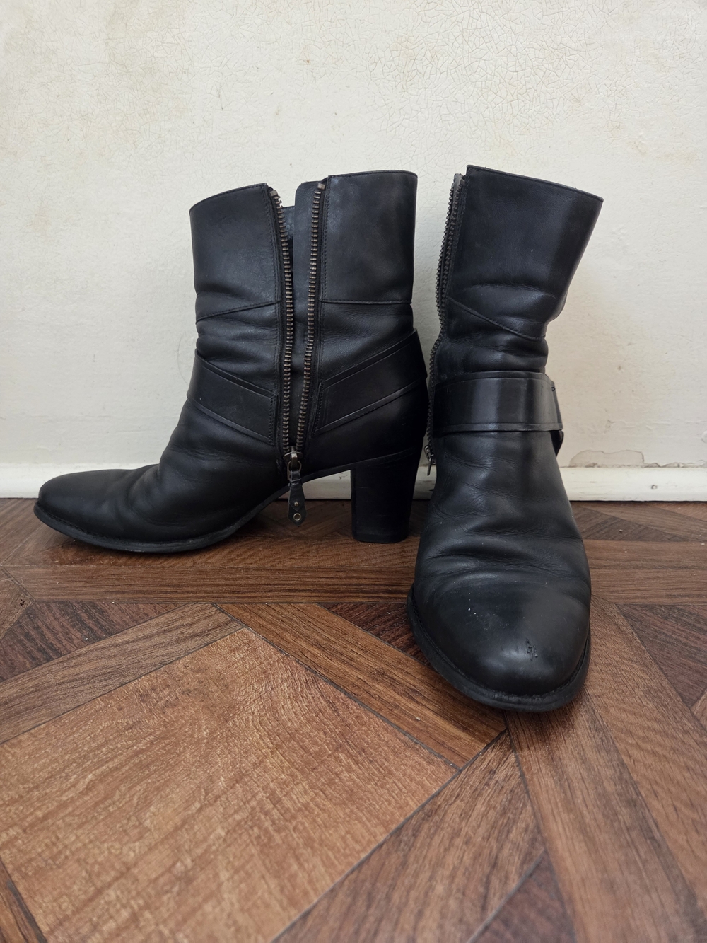 Cole Haan x Nike Air Black Women’s Mid-Heel Leather Zip Ankle Boots